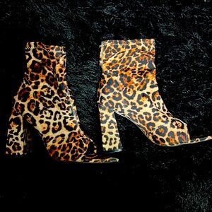 Leopard Print Ankle Boots. NWOT
